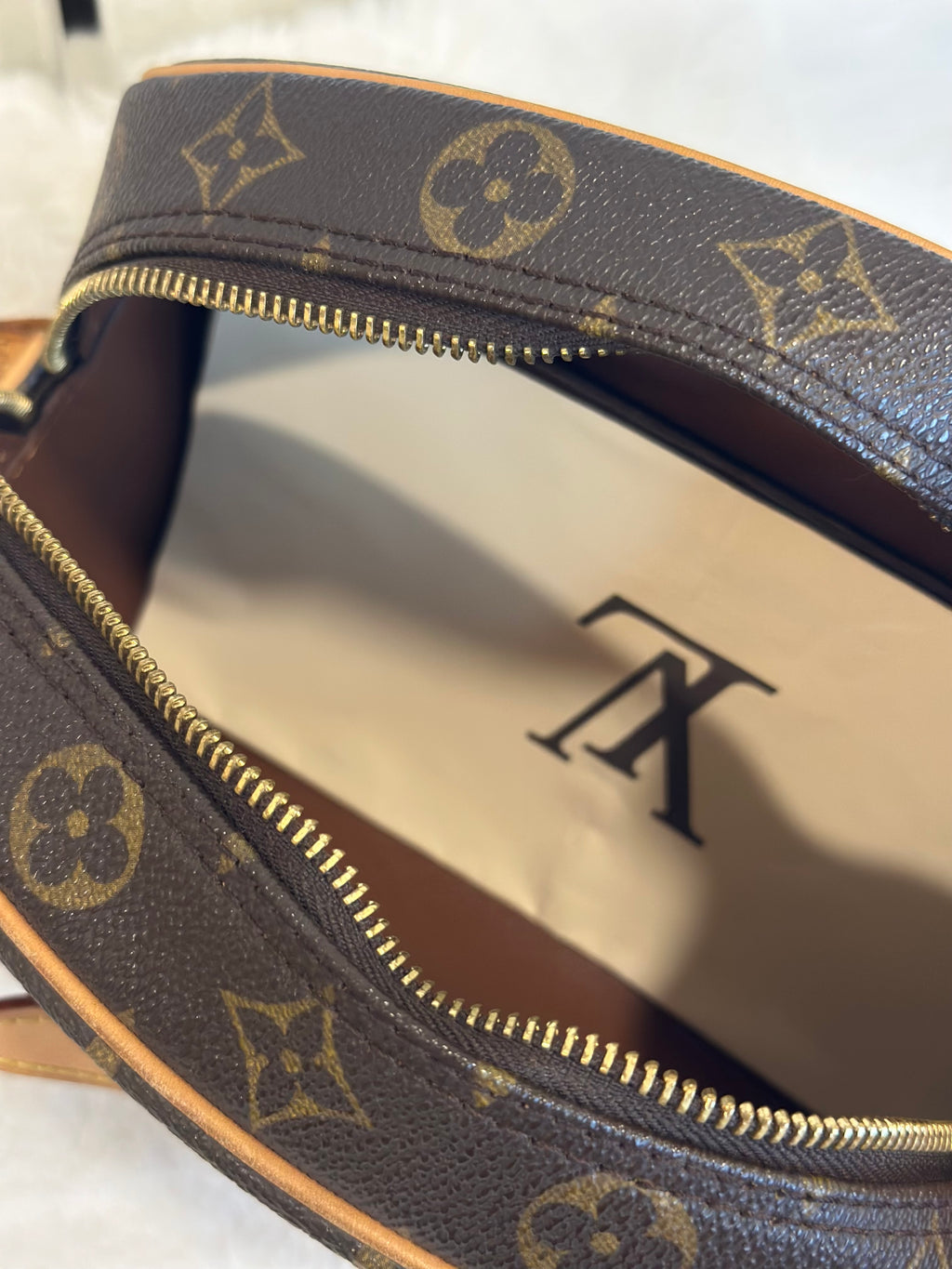 Louis Vuitton Blois Monogram