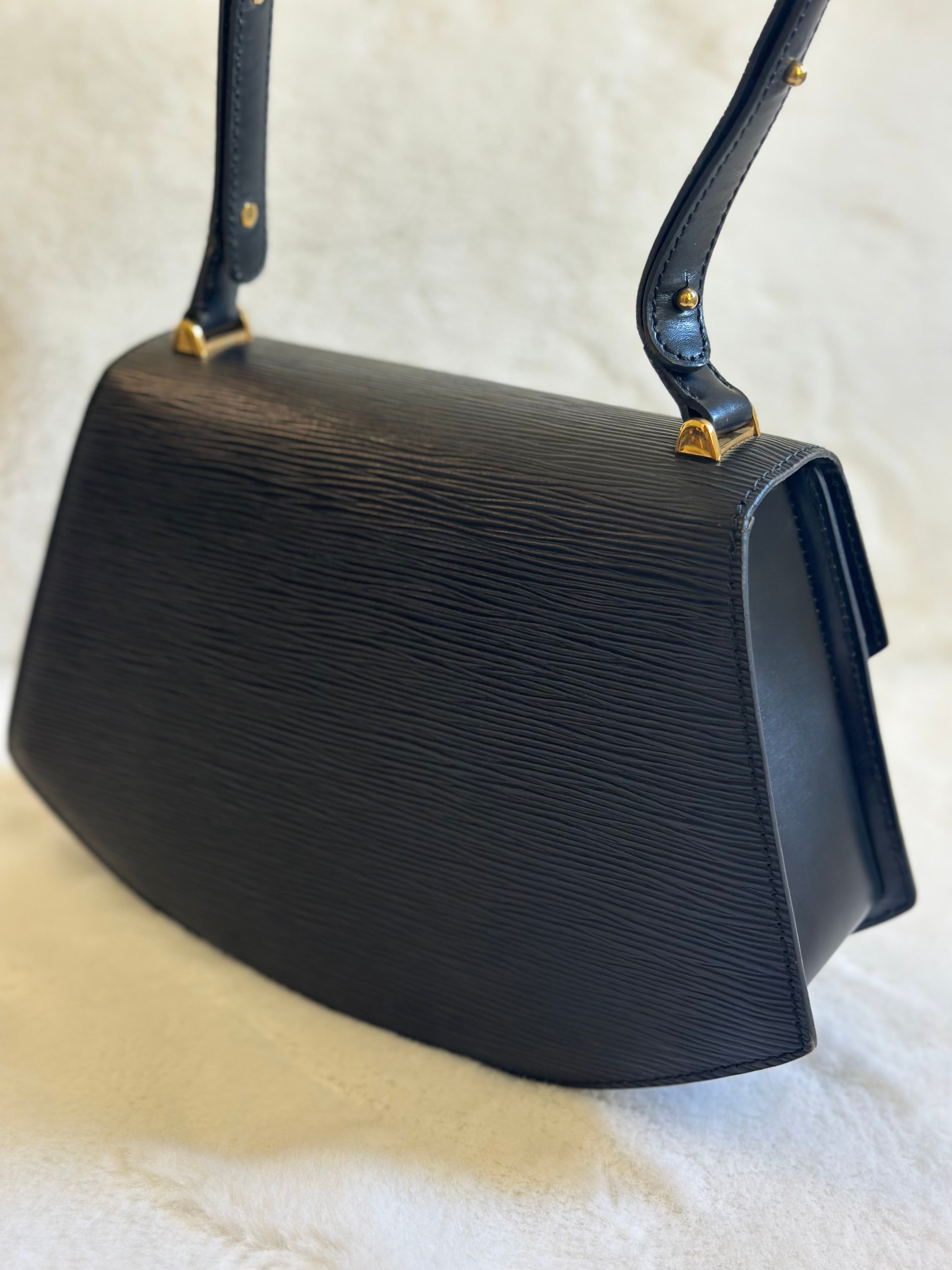 Vintage Louis Vuitton Tilsitt Black Epi Shoulder Bag Millenial 1999