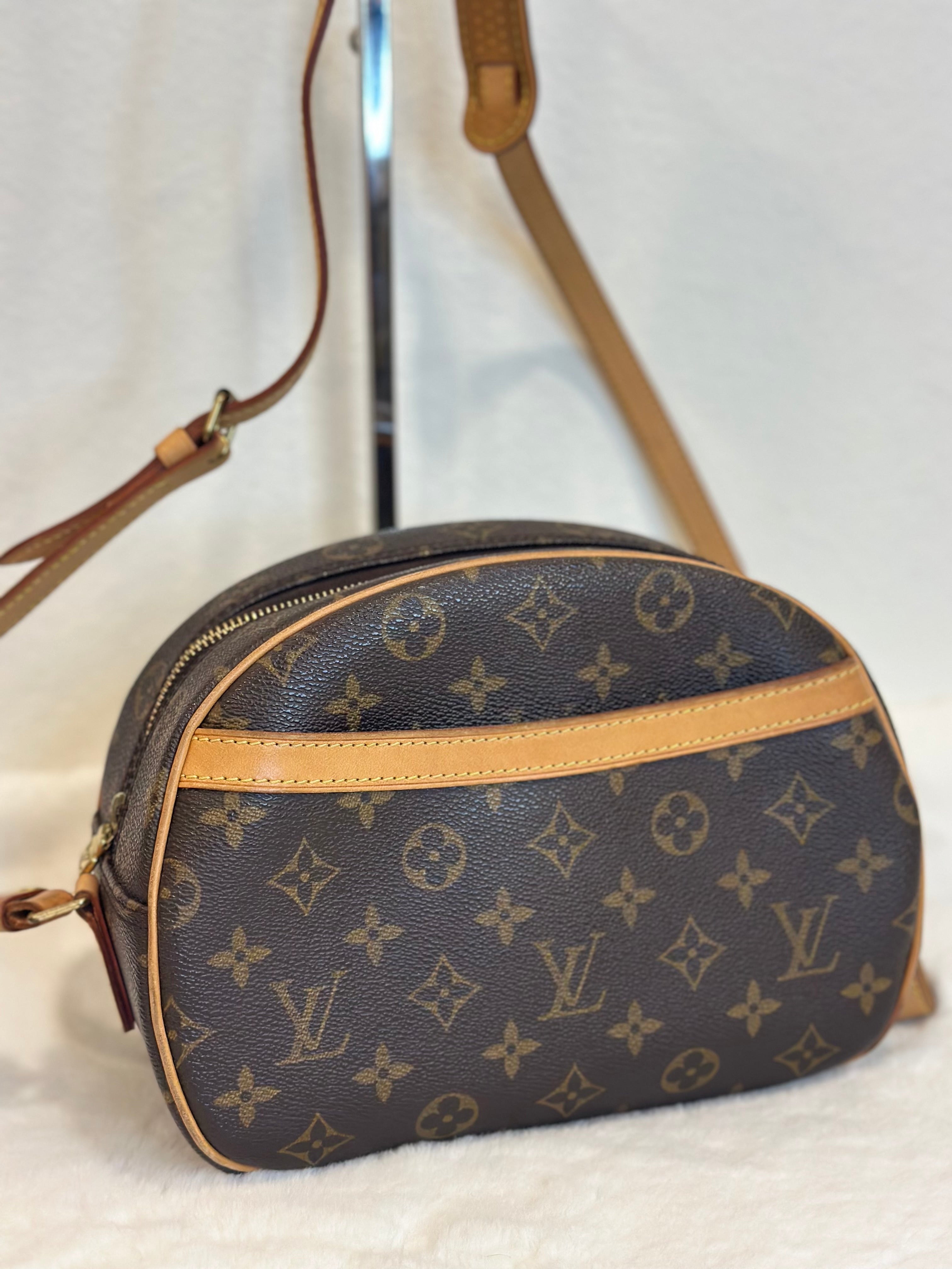 Louis Vuitton Blois Monogram