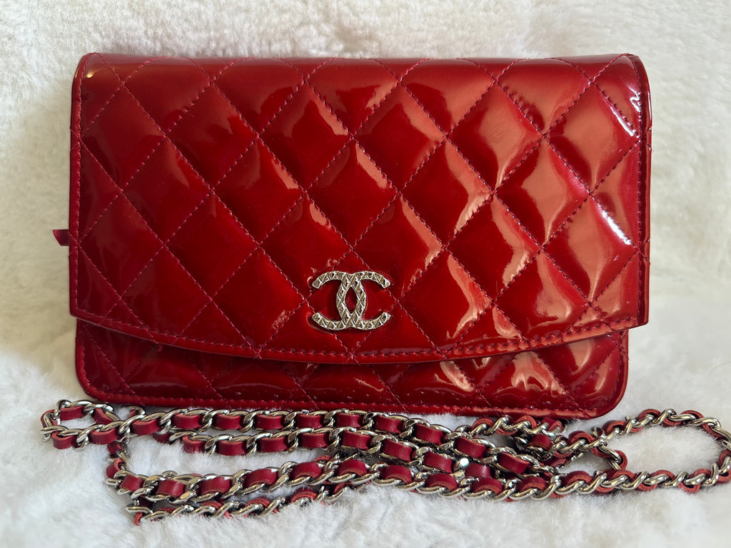 Chanel Patent Quilted Brilliant Wallet On Chain WOC in Red