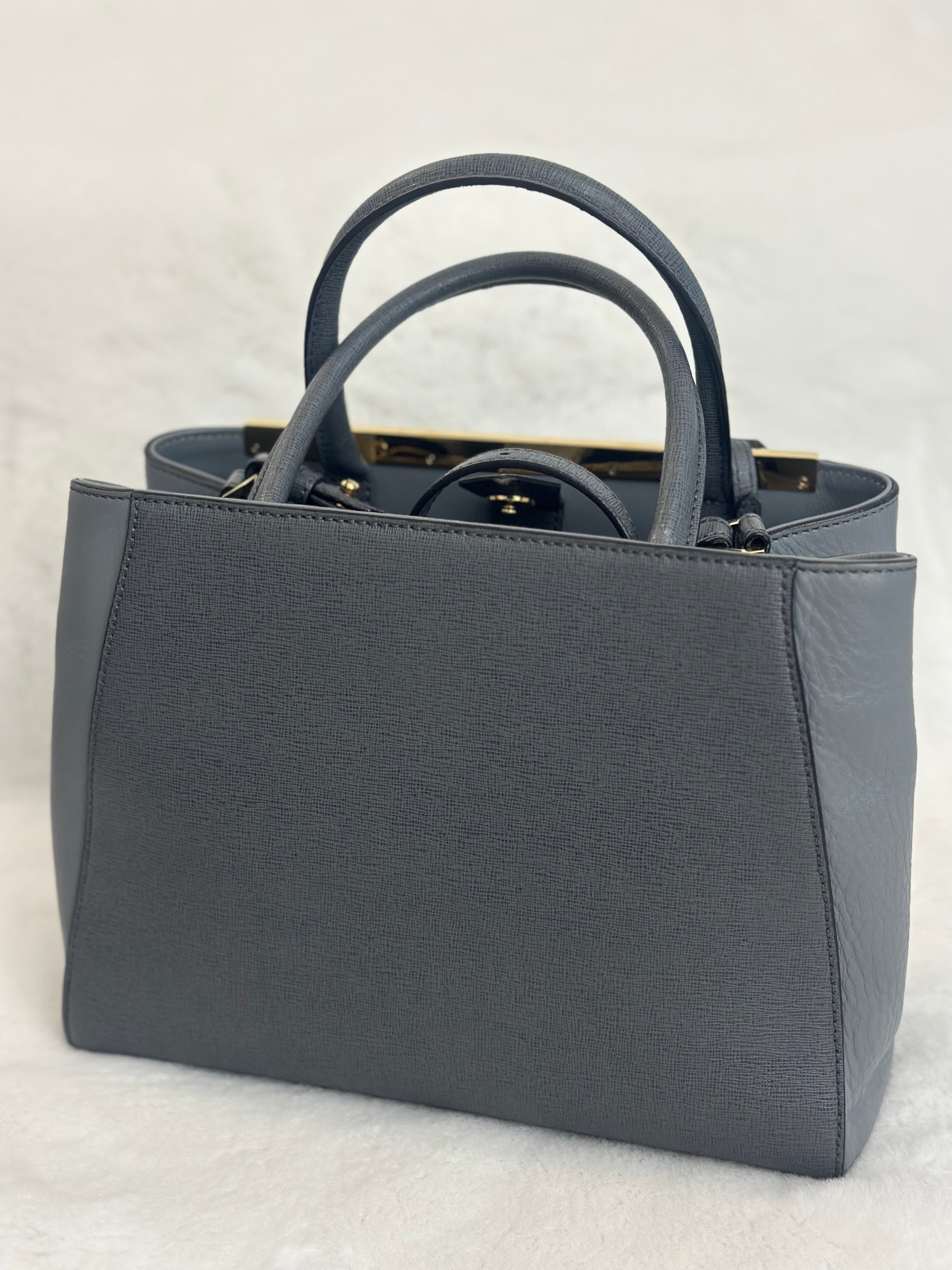 FENDI Petite 2Jours Shoulder Bag Handbag Pochette Leather Gray