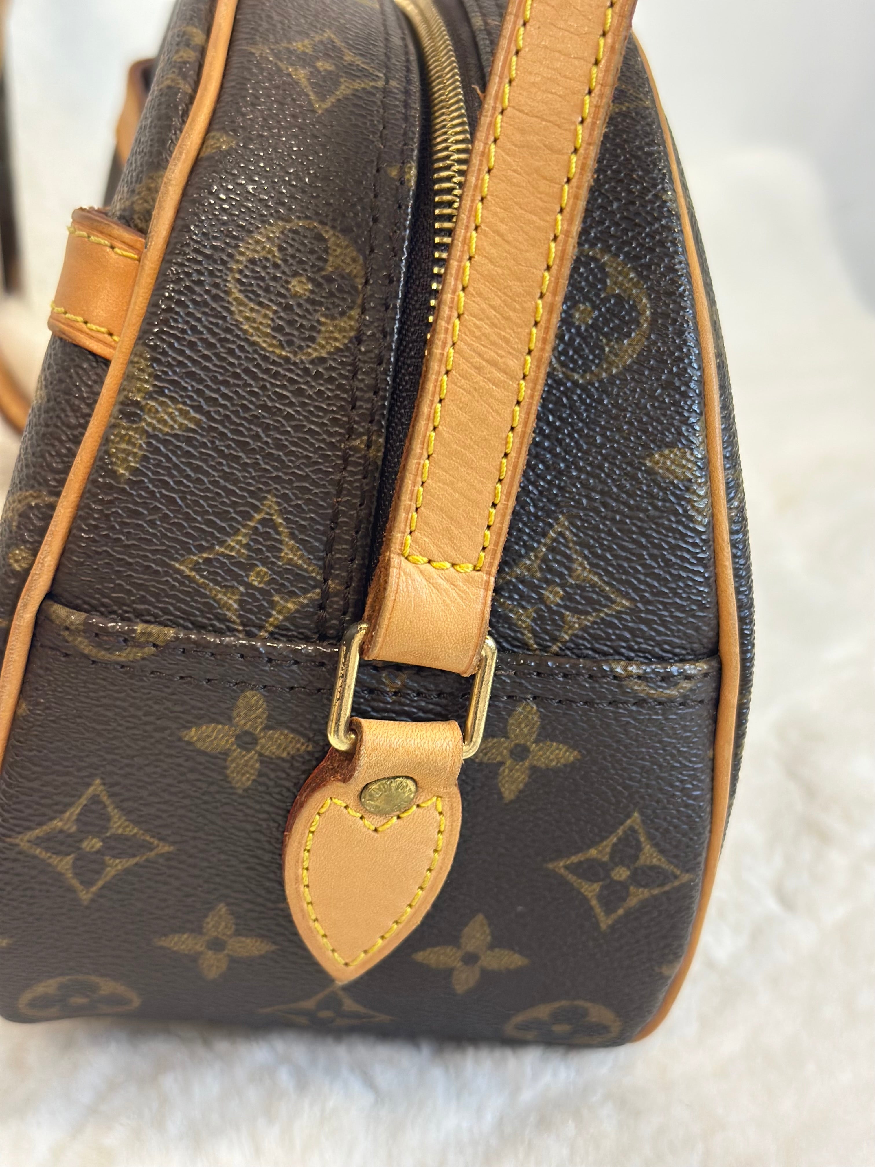 Louis Vuitton Blois Monogram