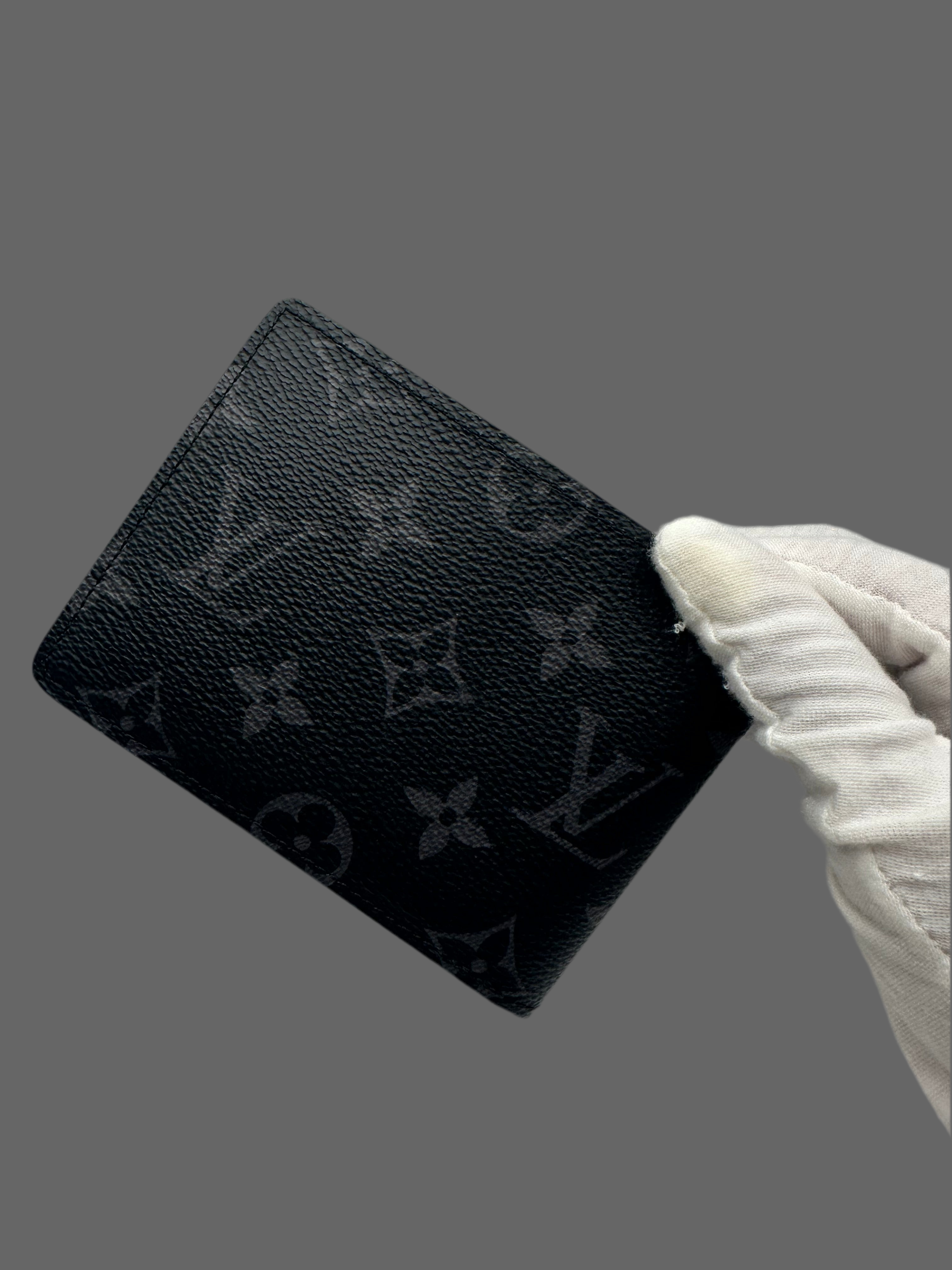 Louis Vuitton Men's Wallet  Monogram Graphite Bifold