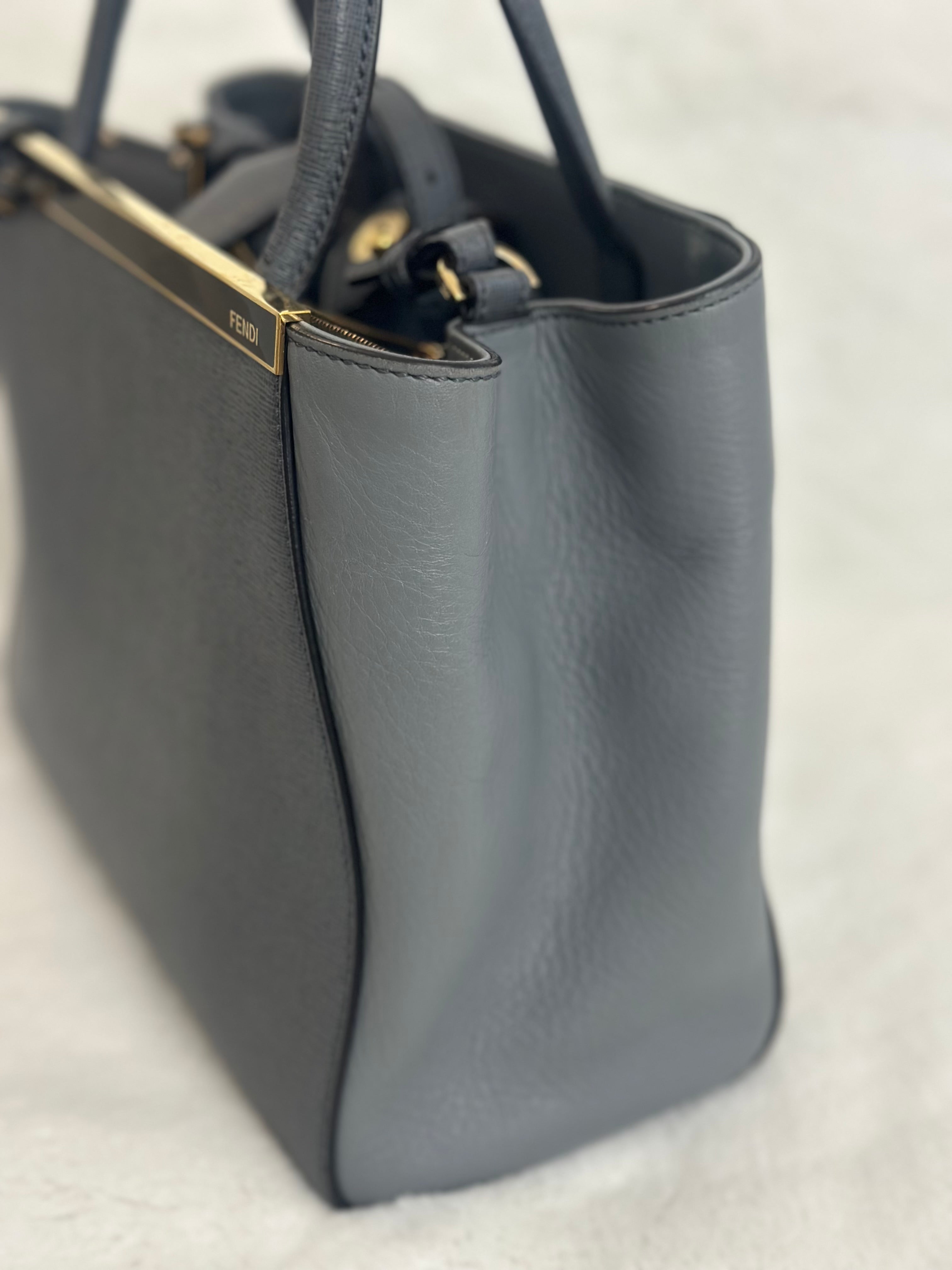 FENDI Petite 2Jours Shoulder Bag Handbag Pochette Leather Gray