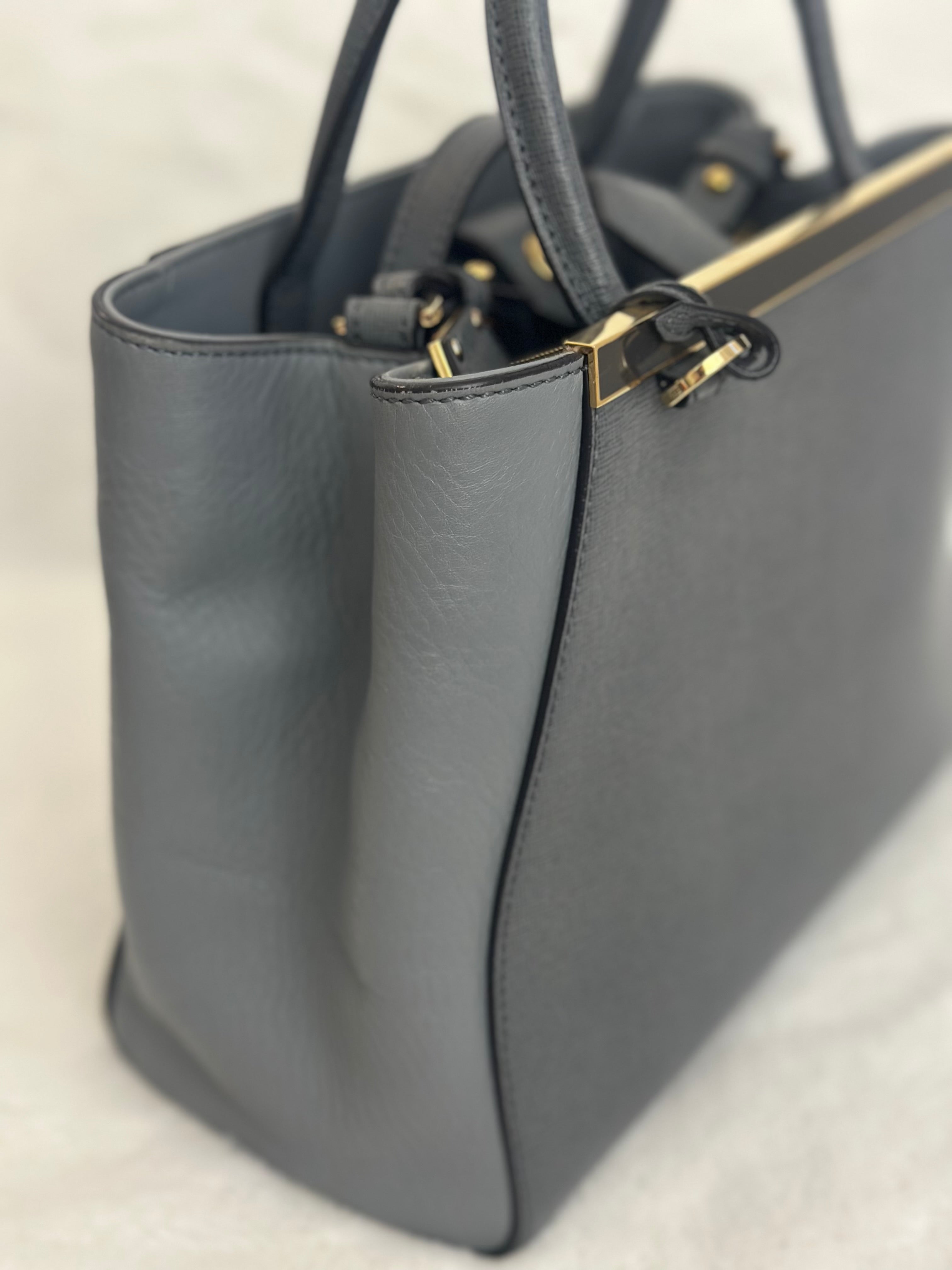 FENDI Petite 2Jours Shoulder Bag Handbag Pochette Leather Gray