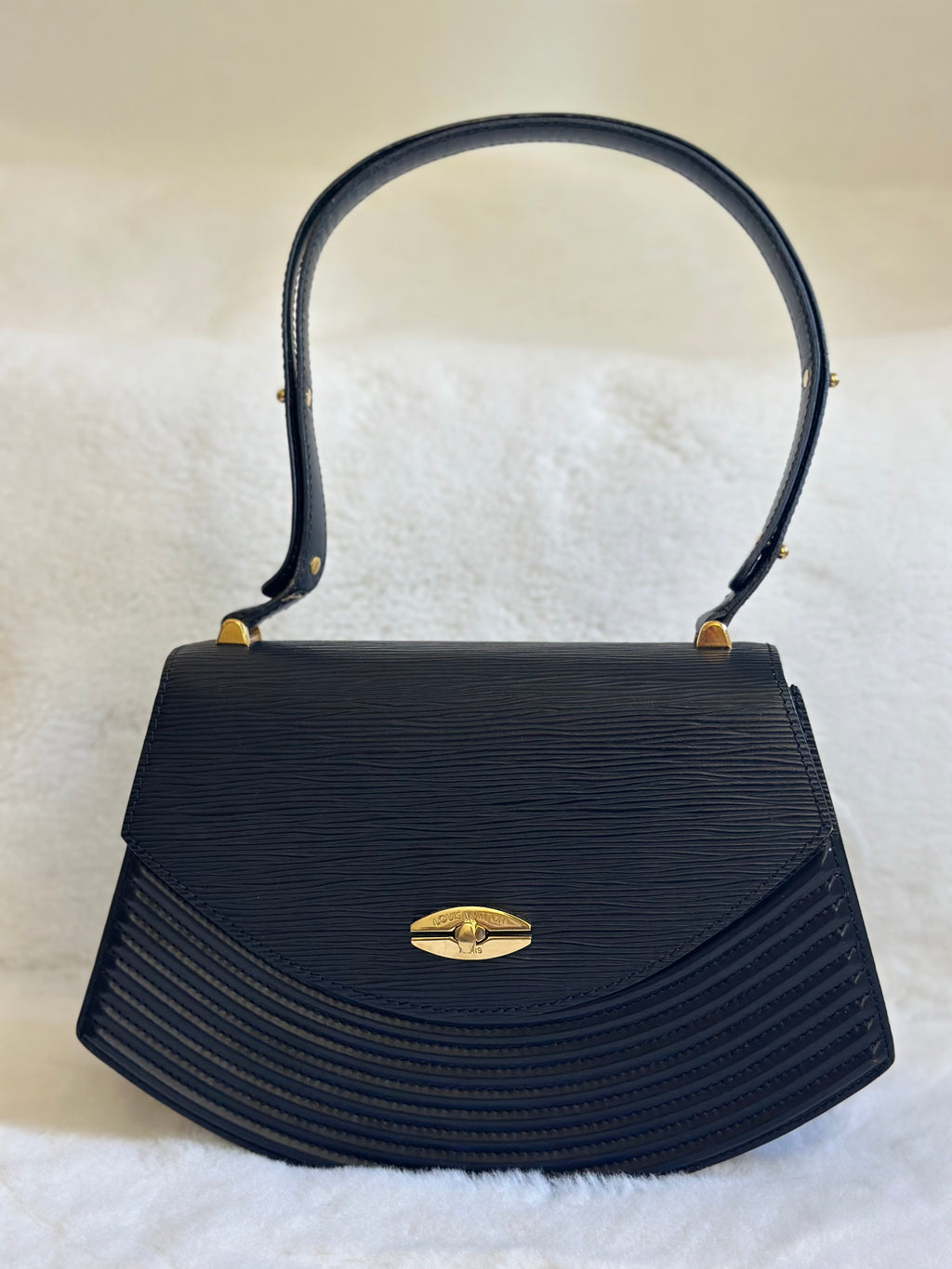 Vintage Louis Vuitton Tilsitt Black Epi Shoulder Bag Millenial 1999