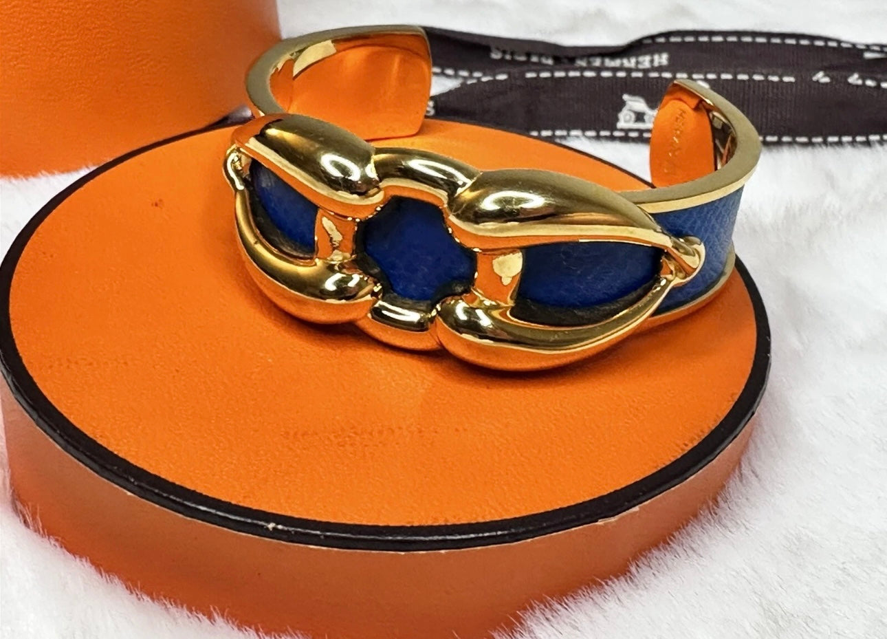 HERMES Leather Chaine d'Ancre Cuff Bracelet